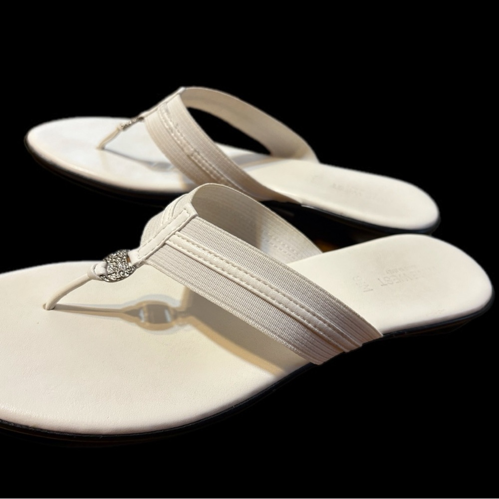 Nine West White Sandals with Silver Detail - Picture 2 of 6
